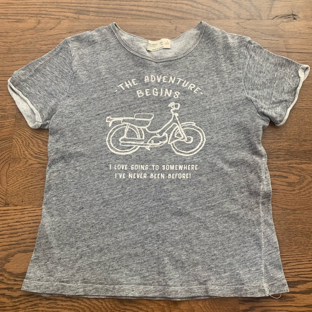 Zara boys gray short sleeve adventure begins tee size 7